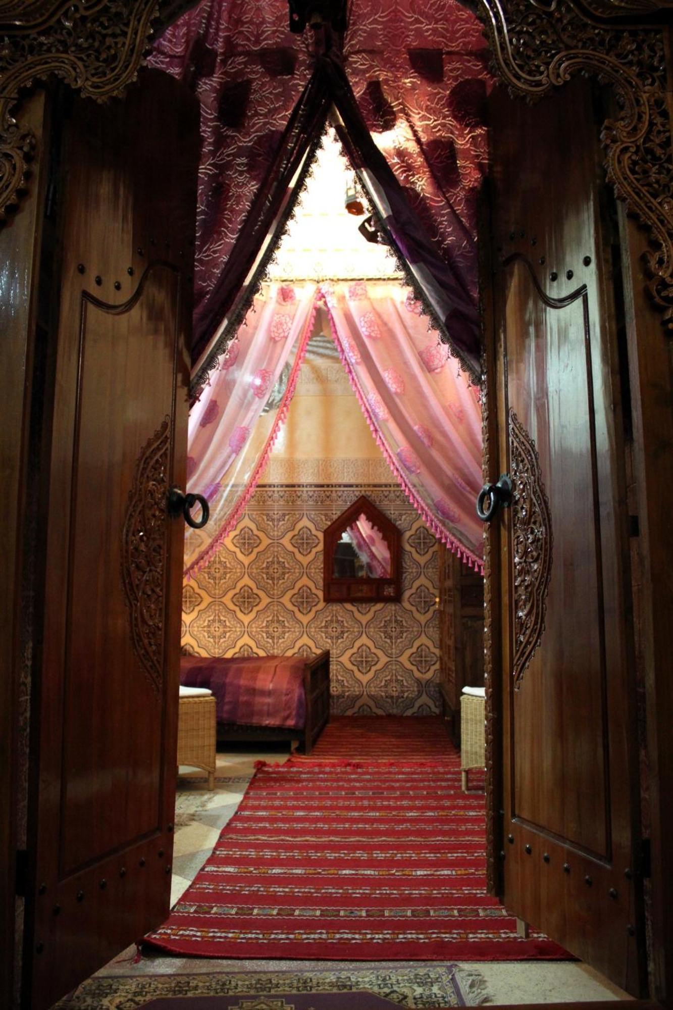 Ryad Bab Berdaine Meknès Habitación foto